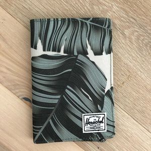 New!! Herschel wallet green leaf pattern fabric